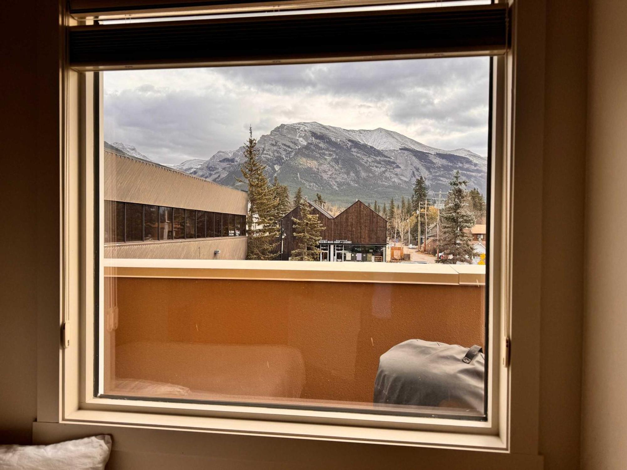 קאנמור Ravens Crest Lodge - Stunning Views Perfectly Located On Main Street מראה חיצוני תמונה